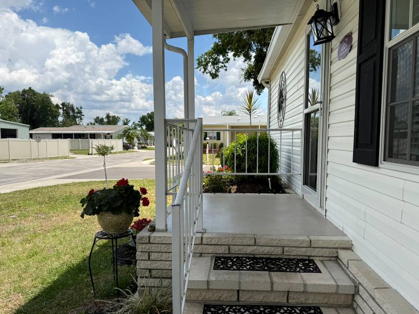 261 Gardenia Ln a Parrish, FL Mobile or Manufactured Home for Sale